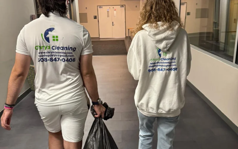 ChrysCleaning professional team